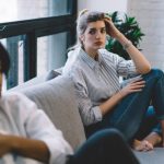 Iata de ce esti mereu in defensiva